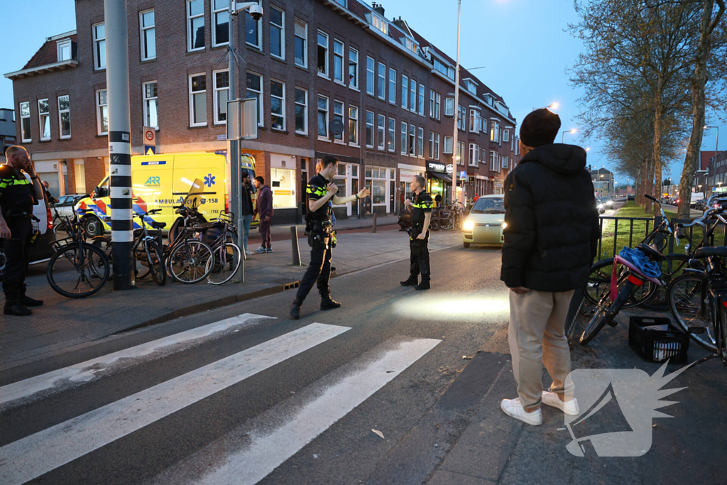 Fietser geschept bij voetgangersoversteekplaats