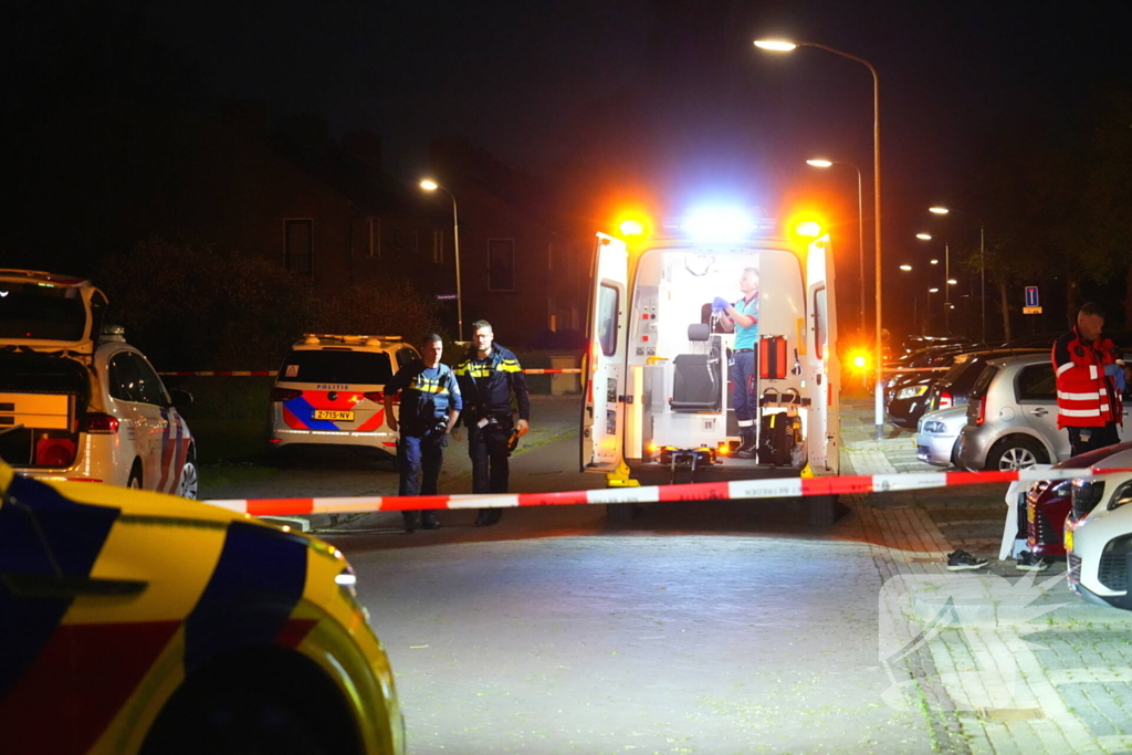 Persoon gewond bij steekincident op straat