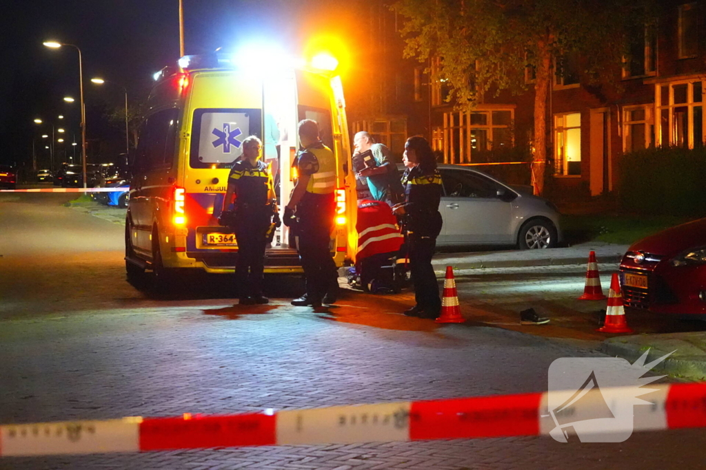 Persoon gewond bij steekincident op straat