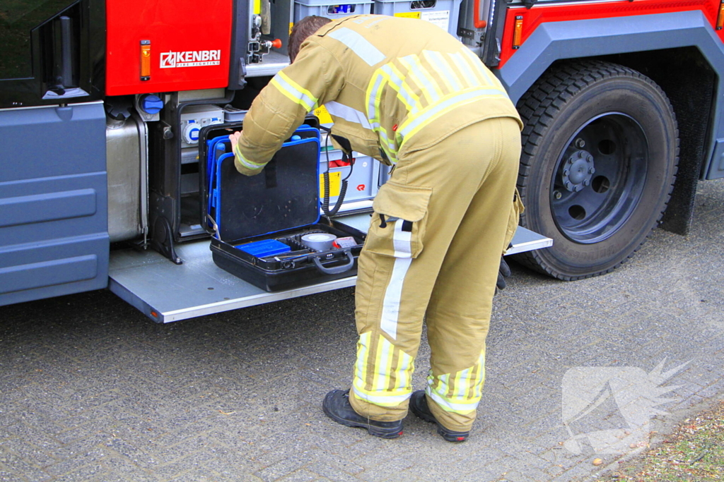 Keuken onderwater na afgebroken waterleiding