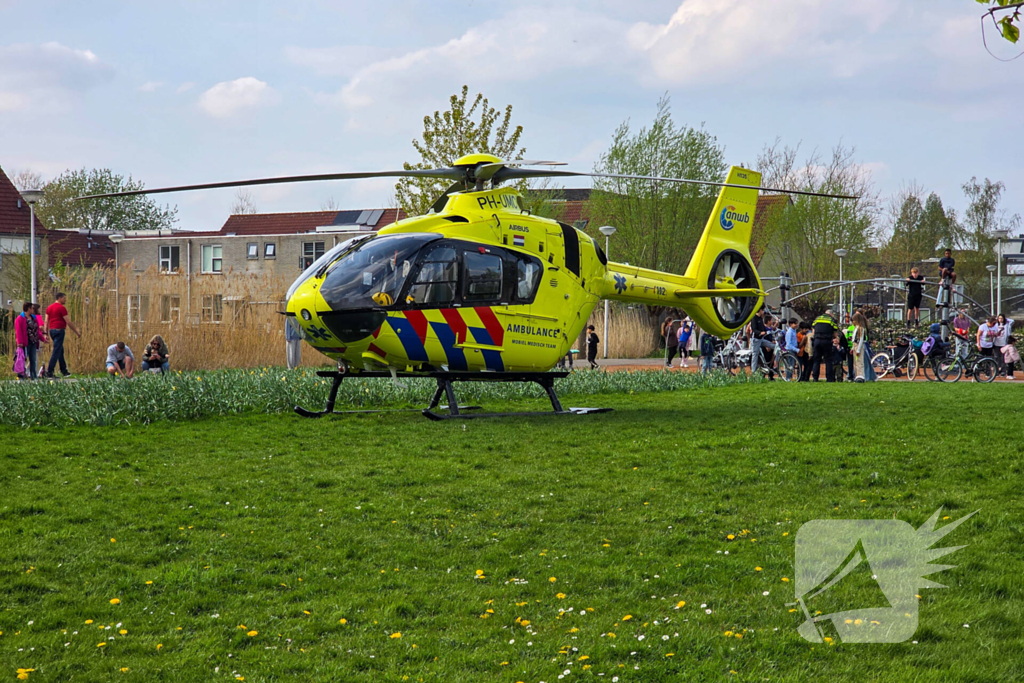 Traumateam assisteert bij medische noodsituatie