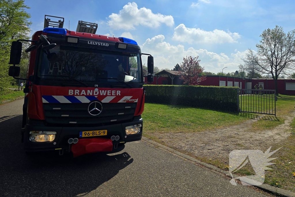 Brandweer forceert deur om pand binnen te komen