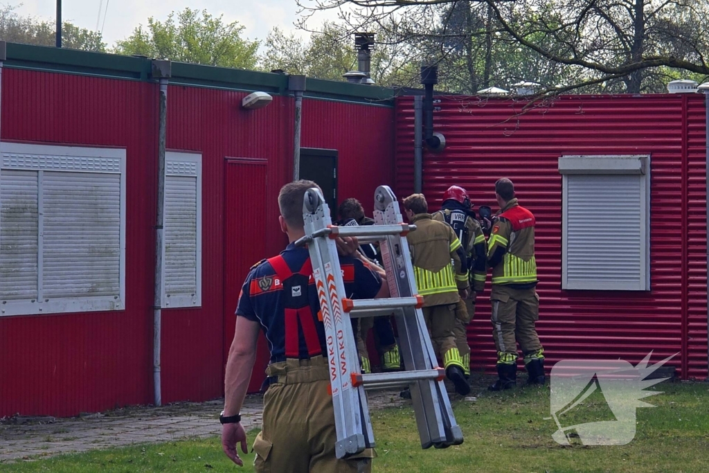 Brandweer forceert deur om pand binnen te komen