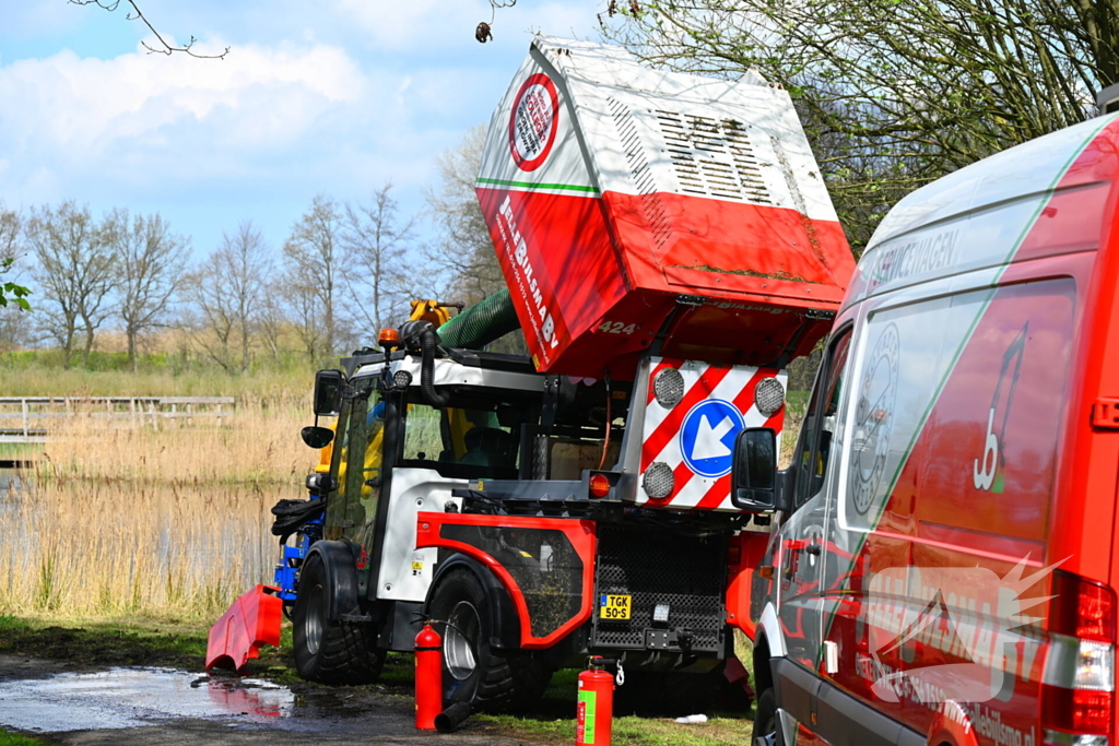Brand in maaimachine snel onder controle
