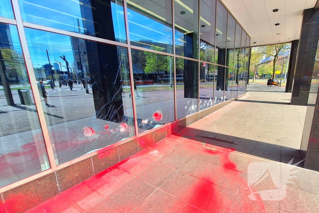 Veel schade aan gebouw verzekeraar na demonstratie