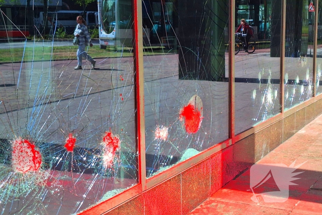 Veel schade aan gebouw verzekeraar na demonstratie