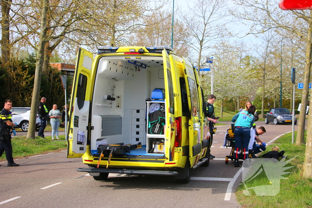 Fietsster gewond bij aanrijding met 45km voertuig