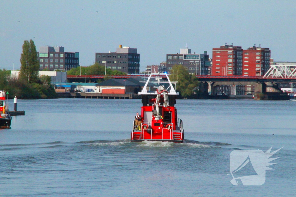 Veel rookontwikkeling bij grote brand in container