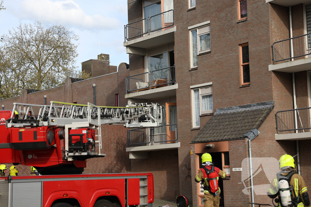 Brandweer ingezet voor woningbrand