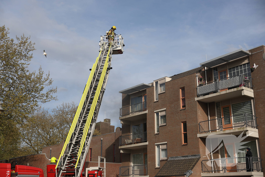 Brandweer ingezet voor woningbrand