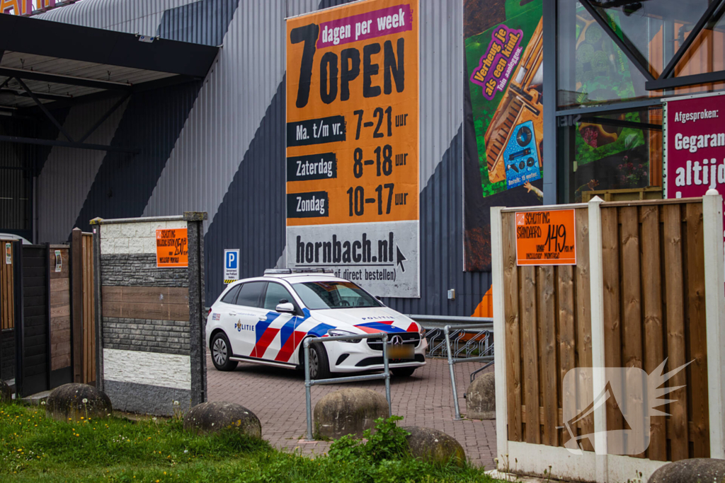 Onderzoek naar ruzie in bouwmarkt