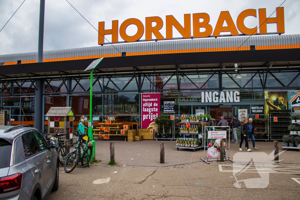 Onderzoek naar ruzie in bouwmarkt