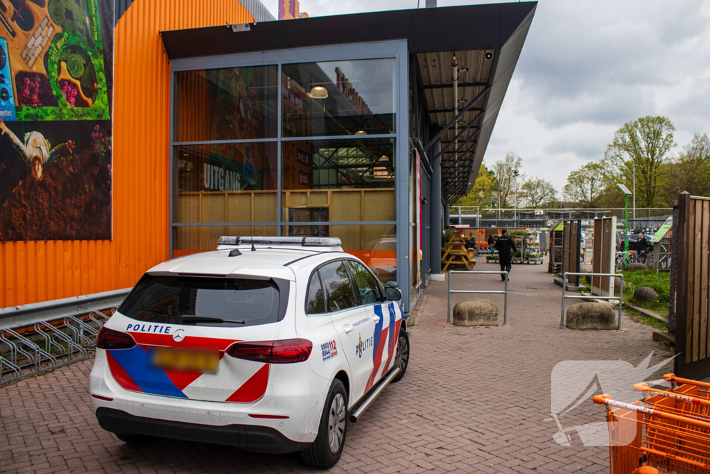 Onderzoek naar ruzie in bouwmarkt