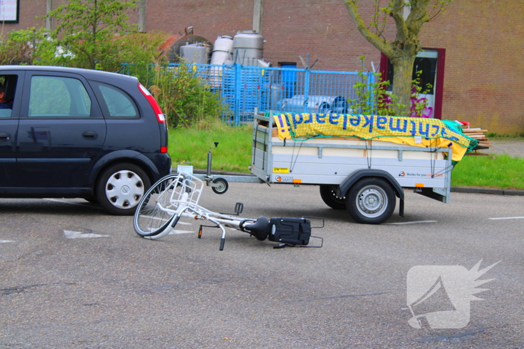 Botsing tussen fietser en bakwagen