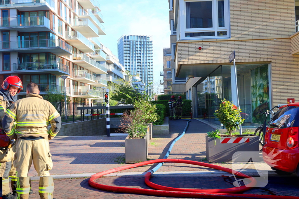 Brandweer zet zich in voor woningbrand