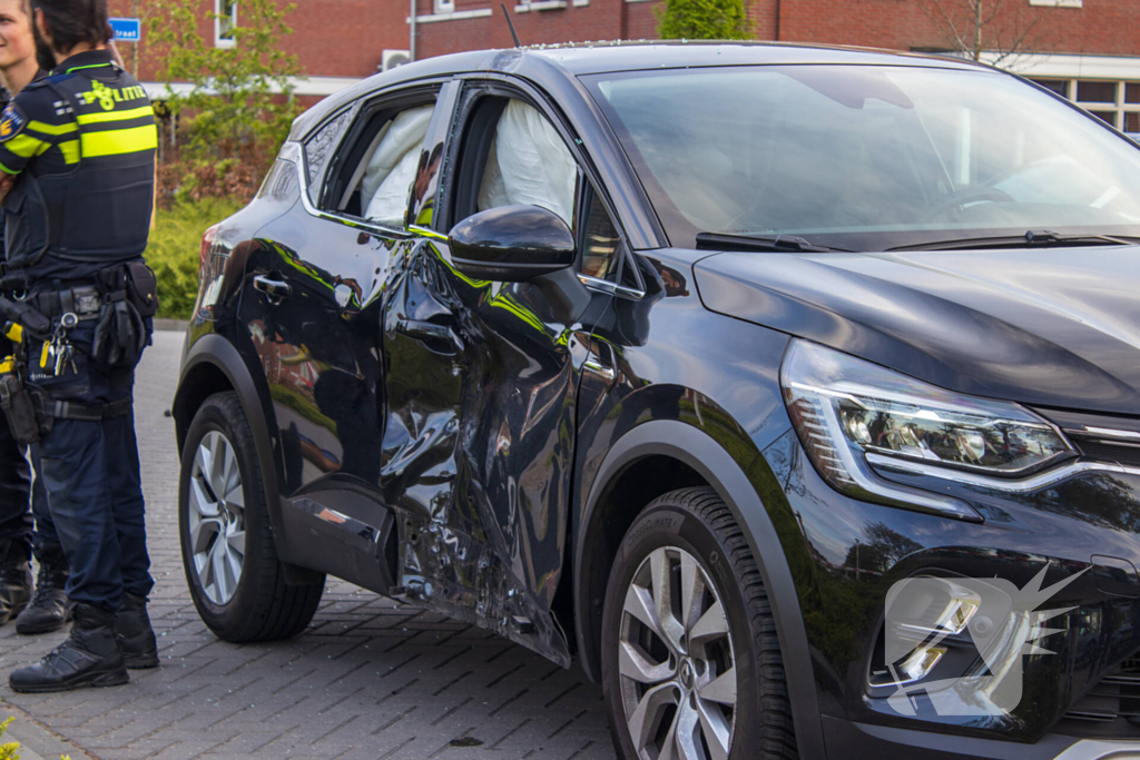 Motorrijder zwaargewond bij botsing met automobilist