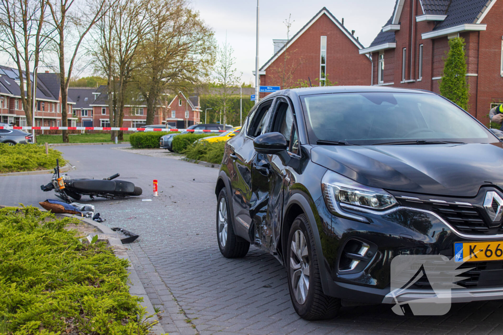 Motorrijder zwaargewond bij botsing met automobilist