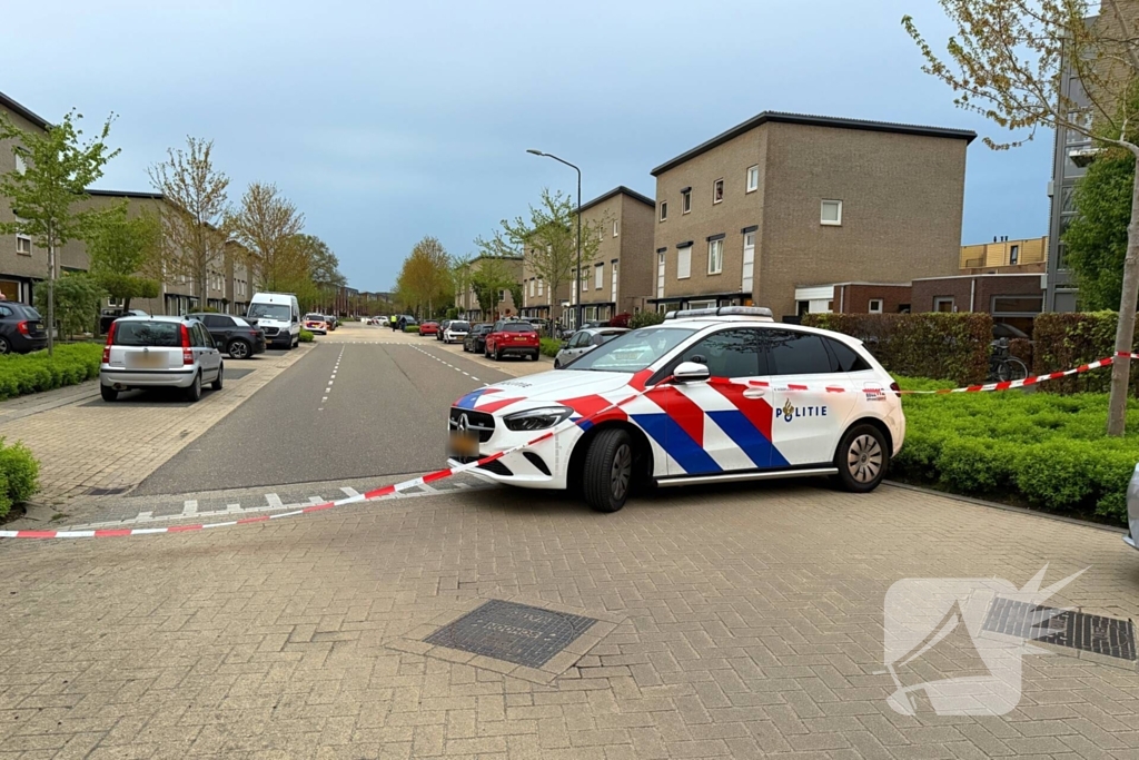 Arrestatieteam doet inval in woning