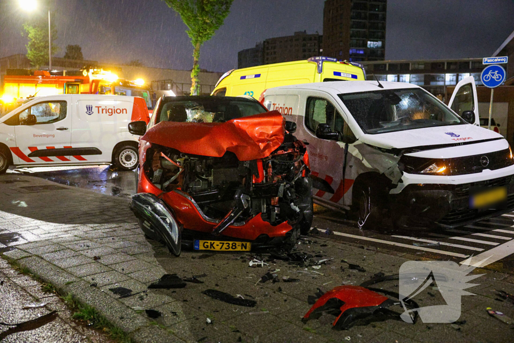 Drie beveiligingsauto's betrokken bij ongeval
