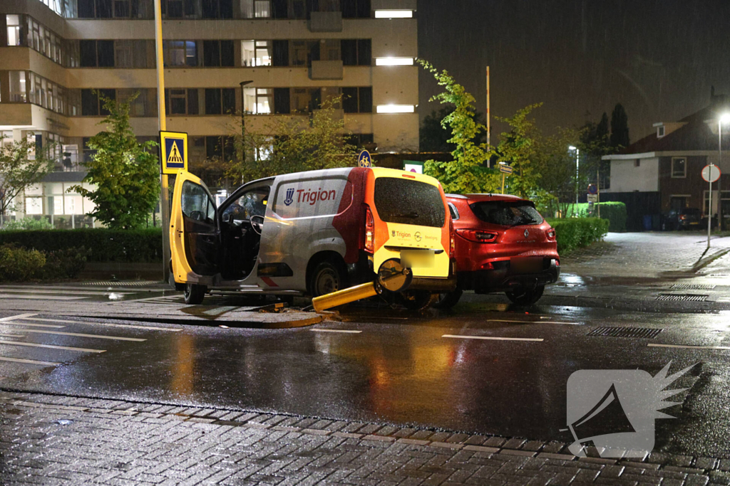 Drie beveiligingsauto's betrokken bij ongeval