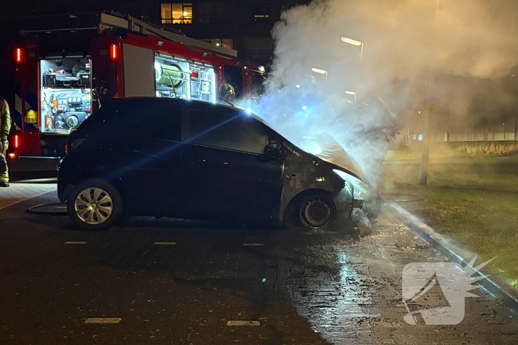 Onderzoek naar oorzaak van autobrand