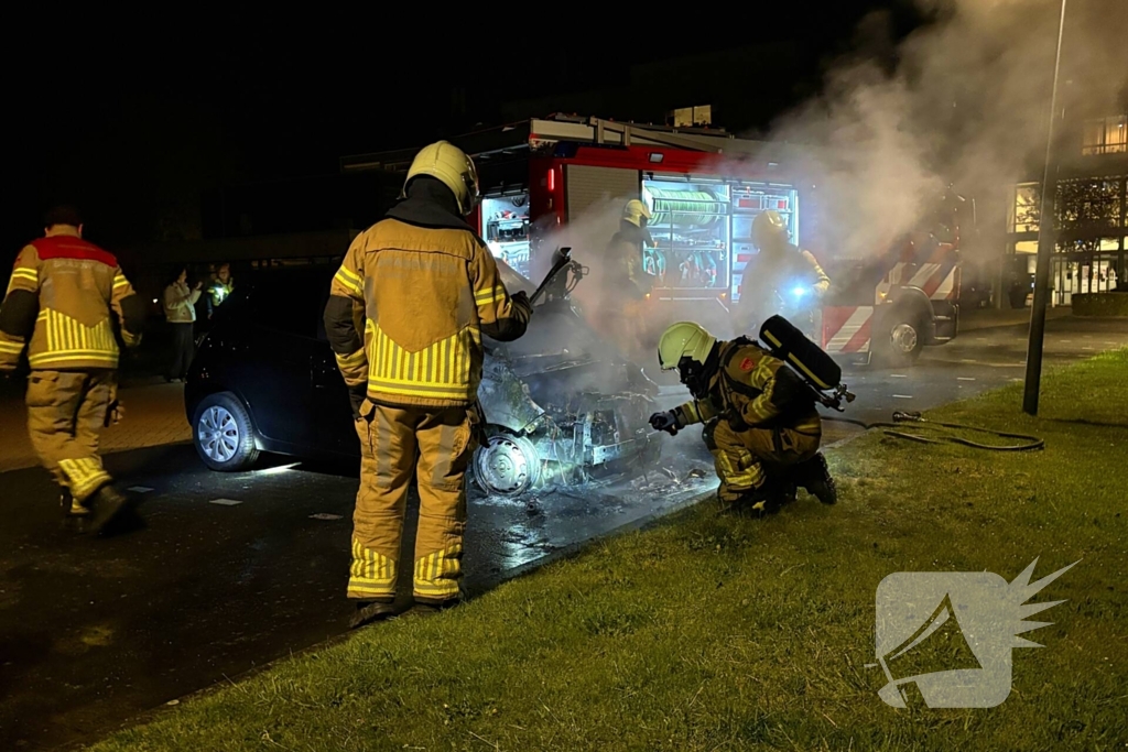 Onderzoek naar oorzaak van autobrand