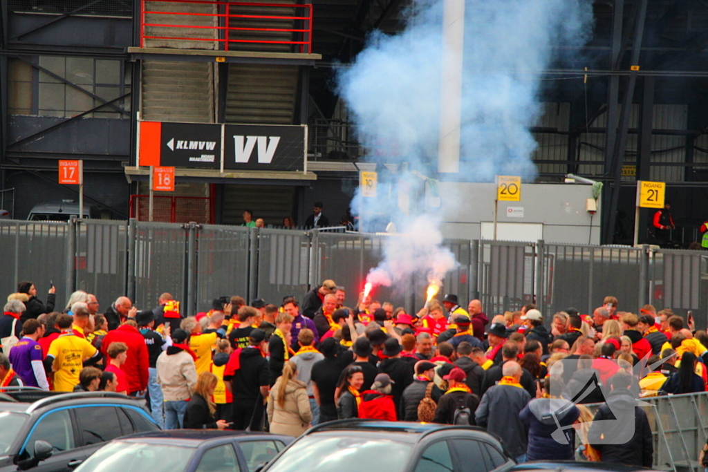Spanning bij supporters voor bekerfinale