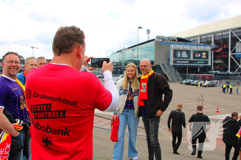 Spanning bij supporters voor bekerfinale