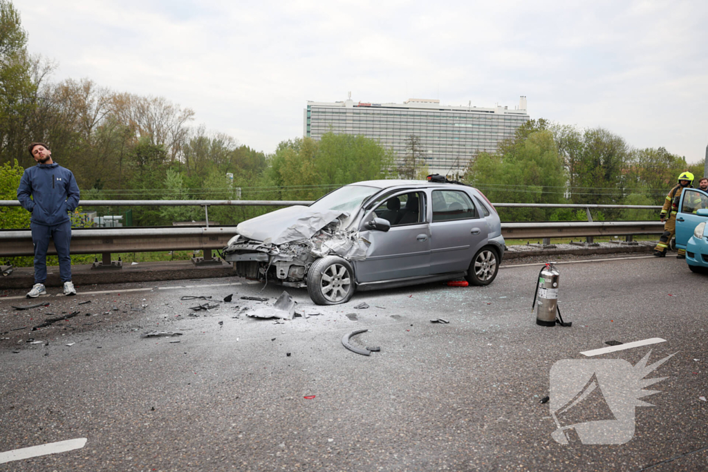 Drie voertuigen betrokken bij aanrijding