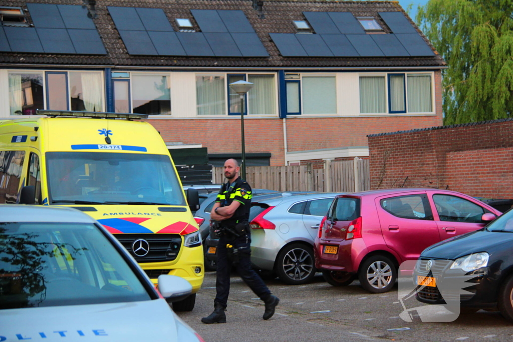 Meerdere politie-eenheden ingezet na melding steekpartij