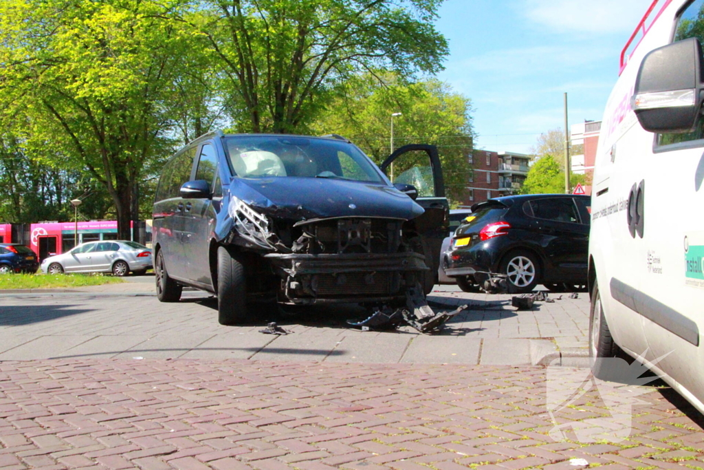 Ravage na ongeval met meerdere voertuigen