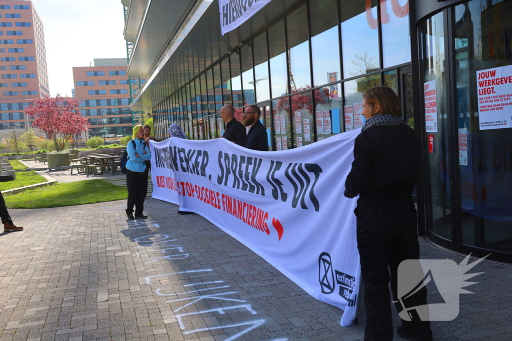 Demonstratie bij ING kantoorgebouw