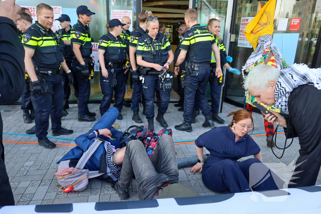 Demonstratie bij ING kantoorgebouw