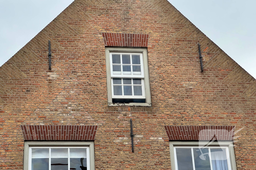 Brandweer ingezet voor schoorsteenbrand