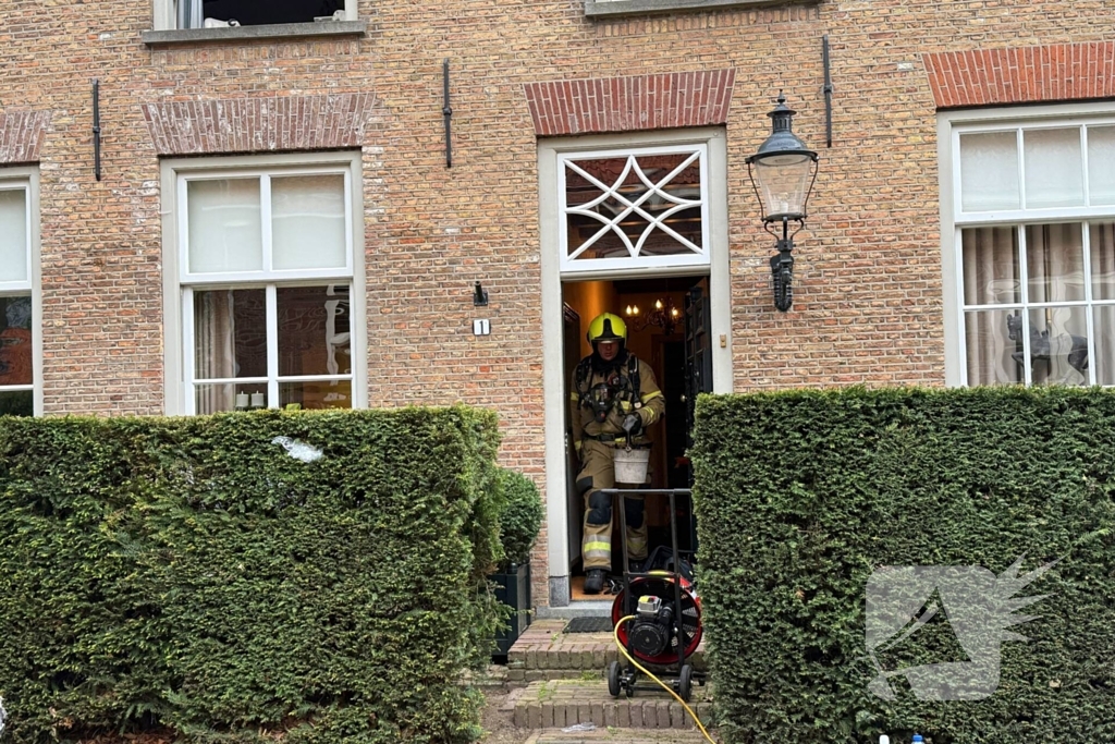 Brandweer ingezet voor schoorsteenbrand