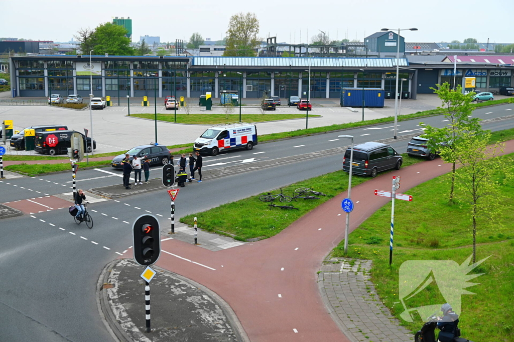Persoon op fiets gewond bij aanrijding
