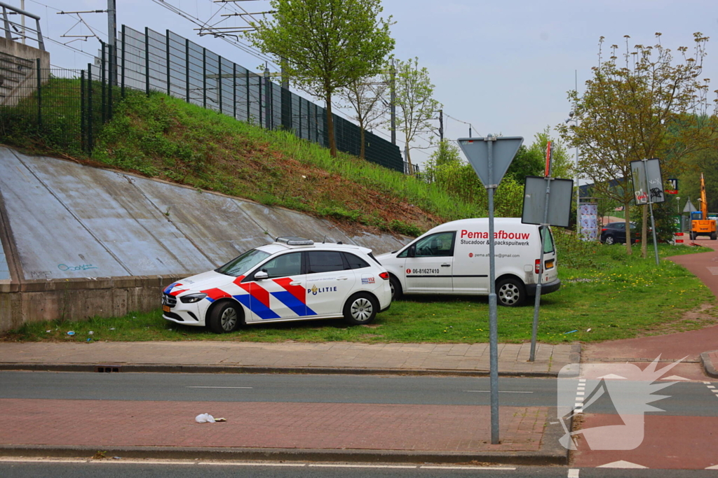 Persoon in scootmobiel gewond bij ongeval, veroorzaker rijdt door