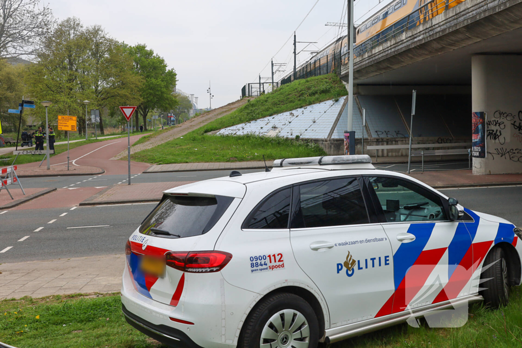 Persoon in scootmobiel gewond bij ongeval, veroorzaker rijdt door