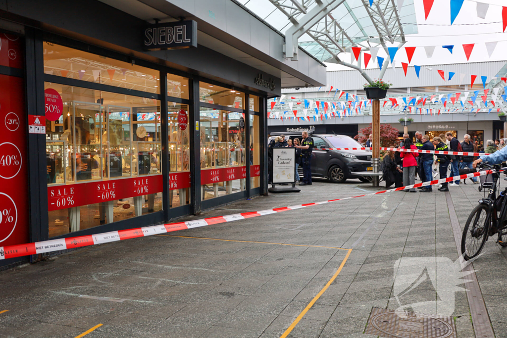 Politie doet onderzoek naar overval op juwelierszaak