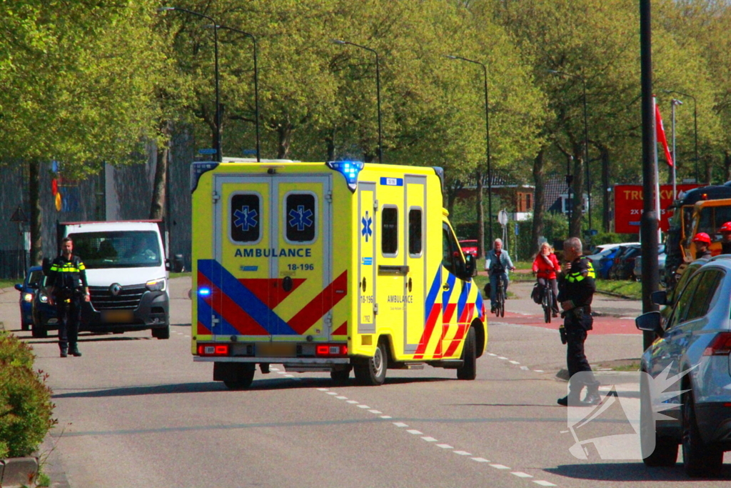 Traumahelikopter landt voor medische noodsituatie