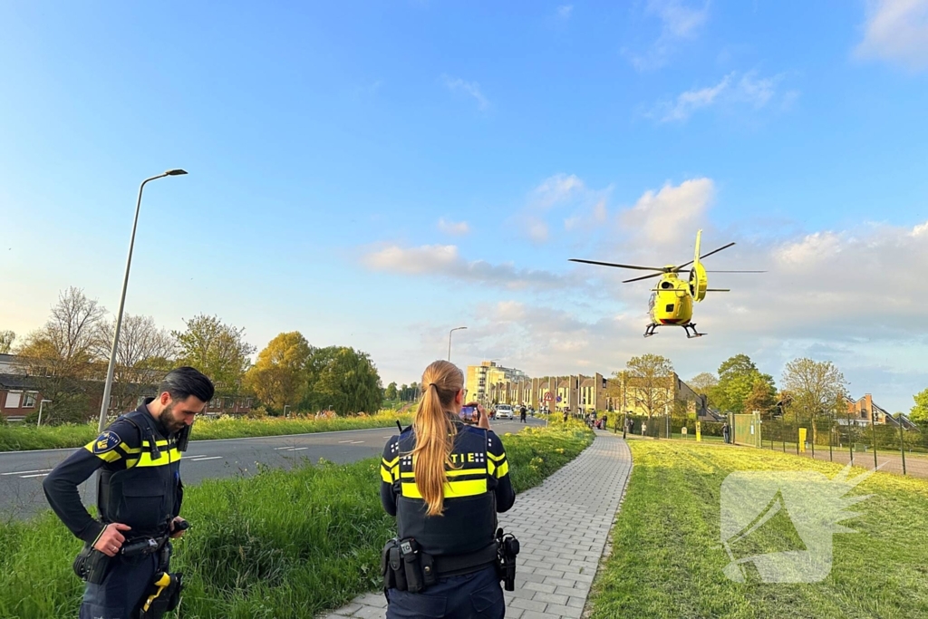 Persoon belandt onderaan dijk bij ongeval