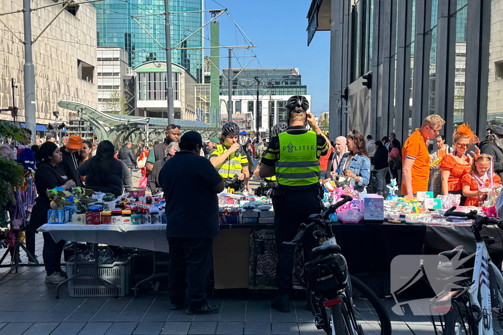 Meerdere (nep)wapens in beslag genomen tijdens Koningsdag