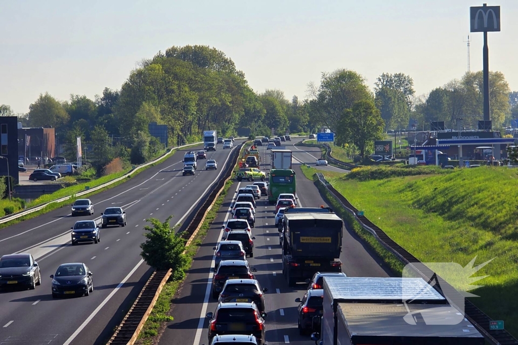 Ongeluk veroorzaakt verkeersopstoppingen