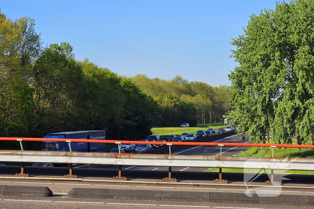 Ongeluk veroorzaakt verkeersopstoppingen