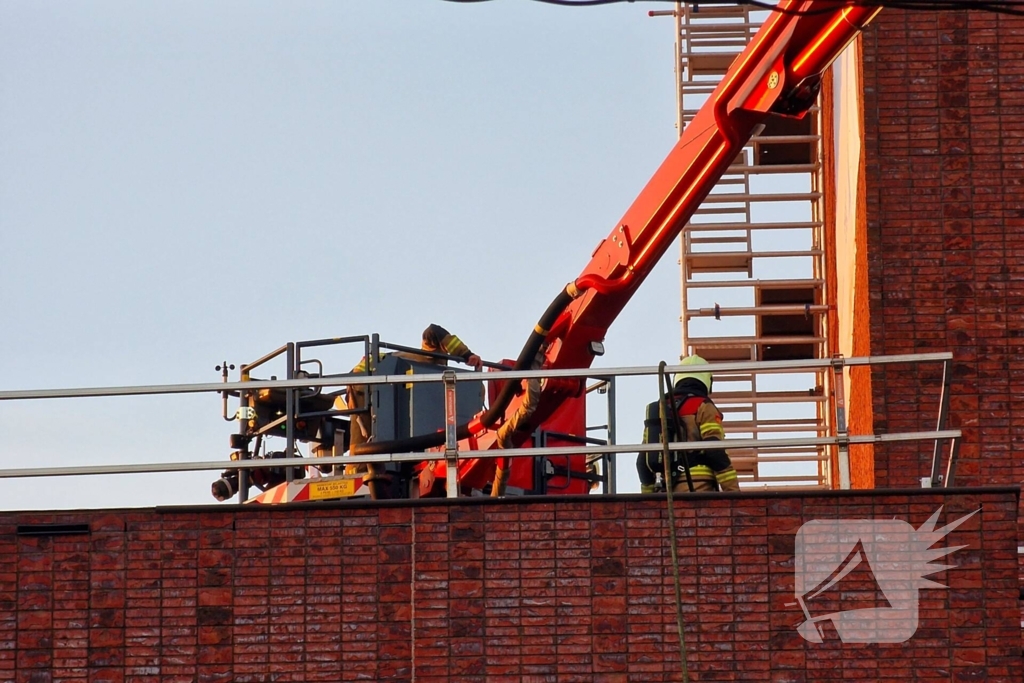 Brandweer ingezet voor brand op een theatergebouw