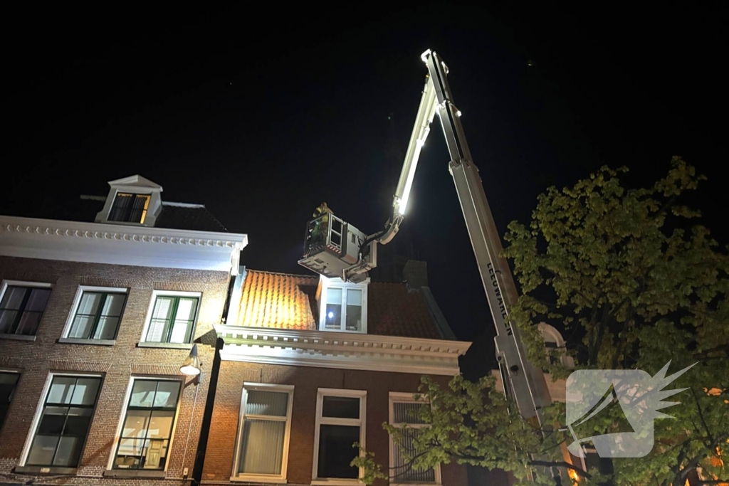 Brandweer en bewoners slagen er niet in kat te redden