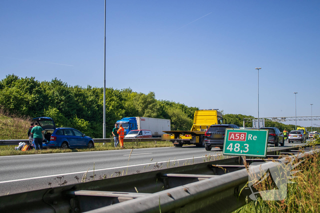 Kop-staart aanrijding op snelweg