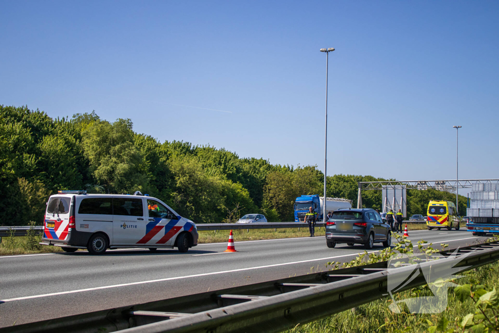 Kop-staart aanrijding op snelweg