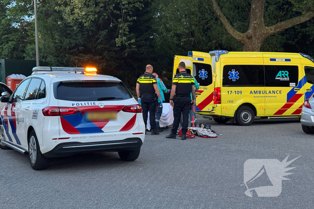 Scooterrijder in botsing op kruising