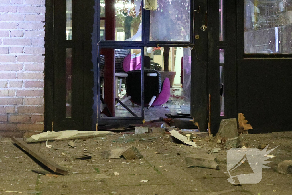 Hevige explosie veroorzaakt schade aan restaurant